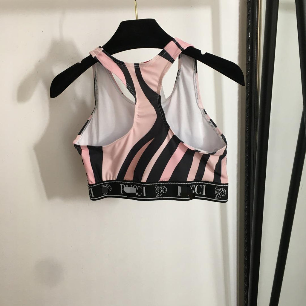 yoga sport suit

 Three       3D    Bret    Home